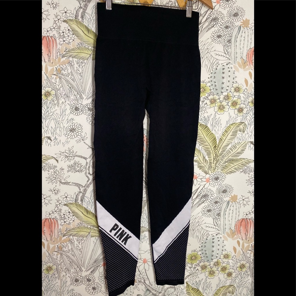 Victoria's Secret Pink leggings